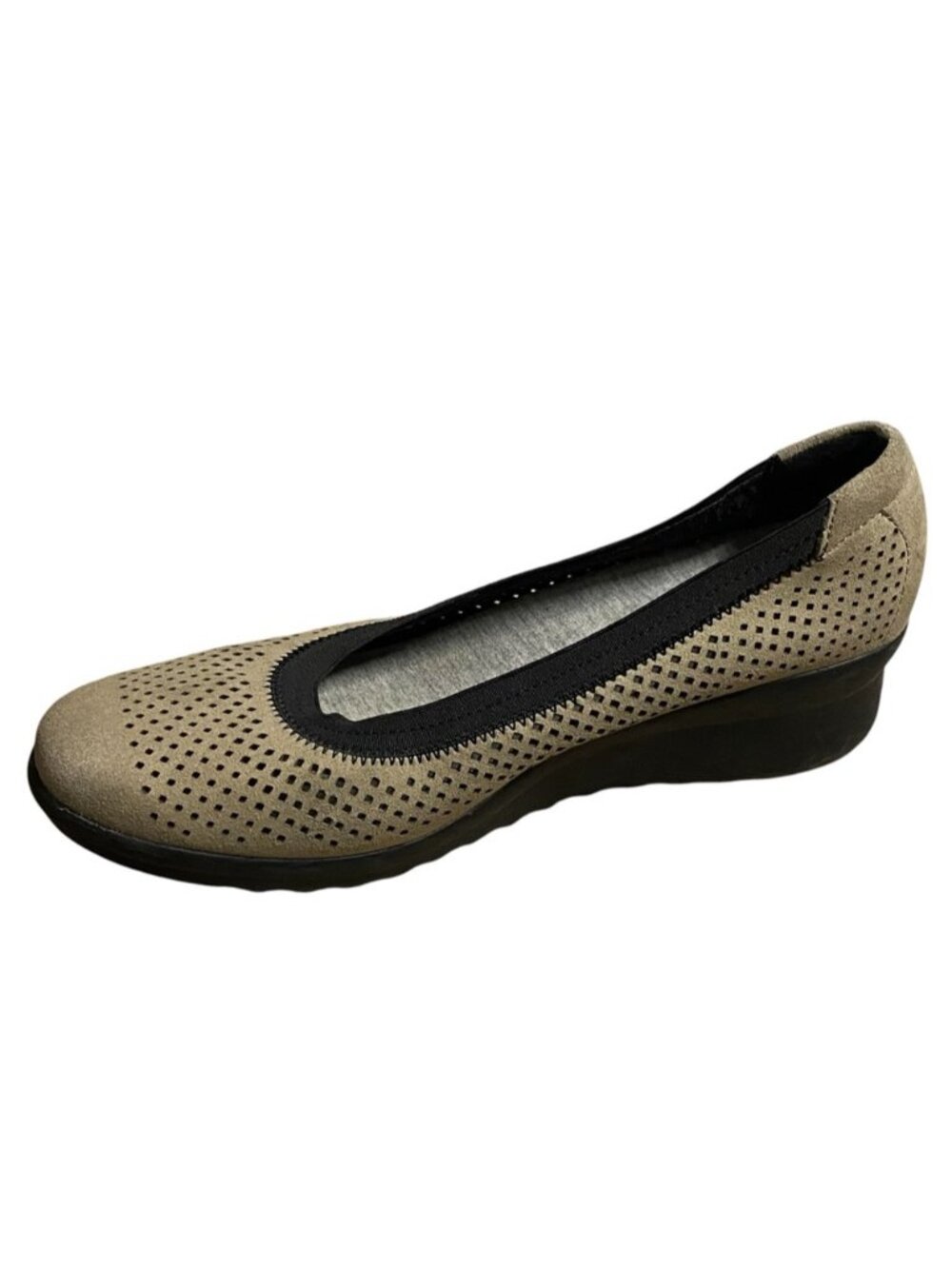 Clarks x Cloudsteppers Women's Caddell Trail Lightweight Slip-on Platform Shoes